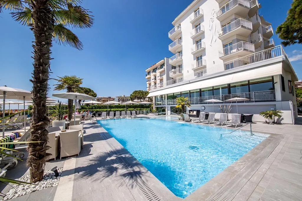 Hotel Sayonara Lido di Jesolo 4*,